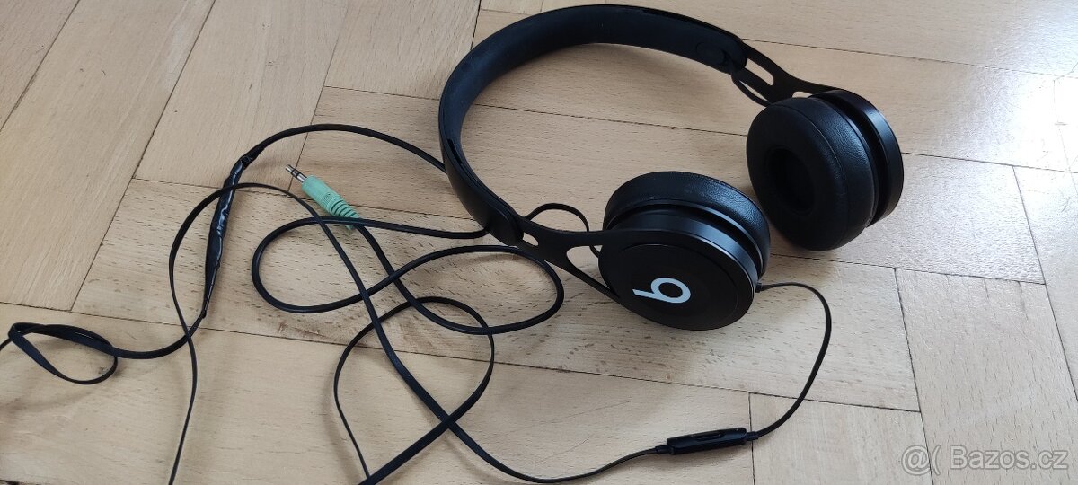 Sluchátka Apple Beats EP s konektorem 3,5 mm jack - 2