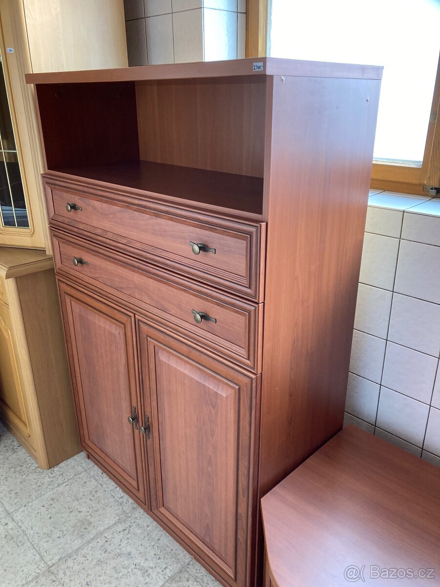 Komoda - 2