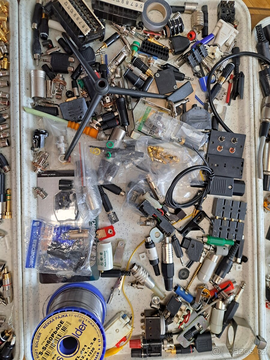 AUDIO KONEKTORY, REDUKCE apod. - 2