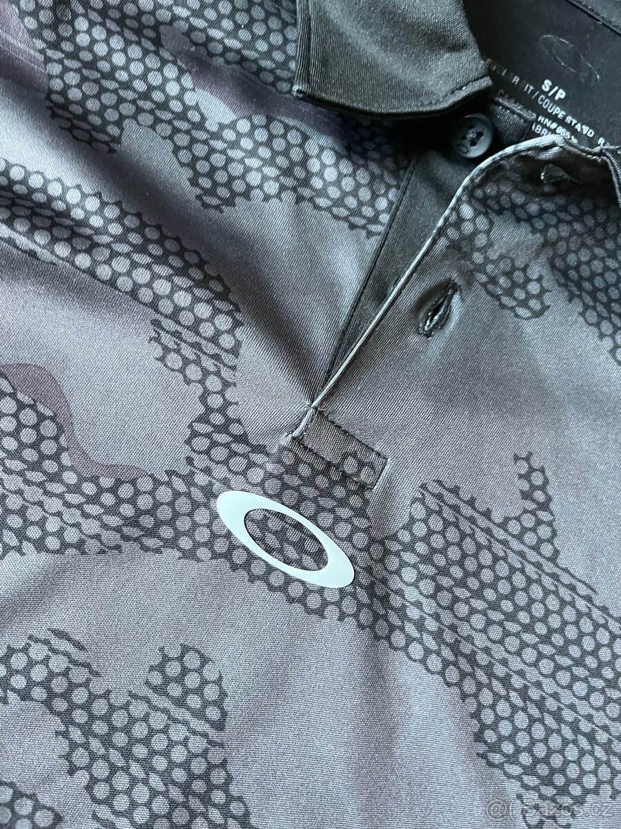 Černé polotričko Oakley S/M - 2
