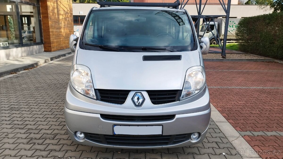 RENAULT TRAFIC 2.0DCI 84KW BEZ DPF LONG 6 MÍST R.V.2011 - 2