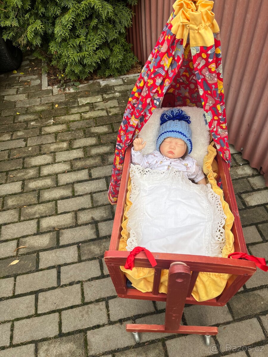 Panenka s kolebkou - 2