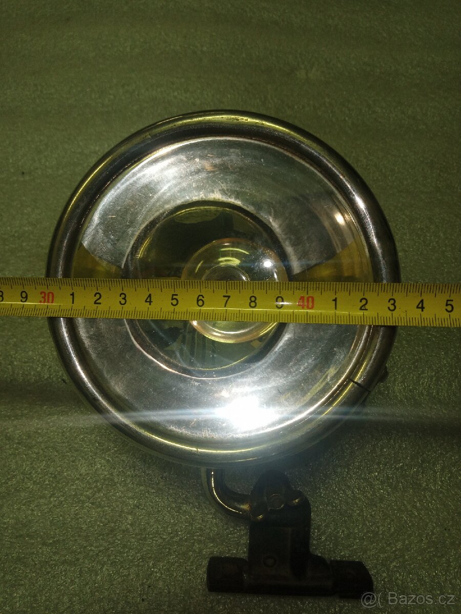 Hledáček na předválečný automobil - 2