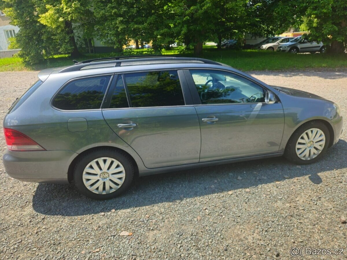 VW GOLF 6 Variant TDI od přímého majitele puvod ČR - 2