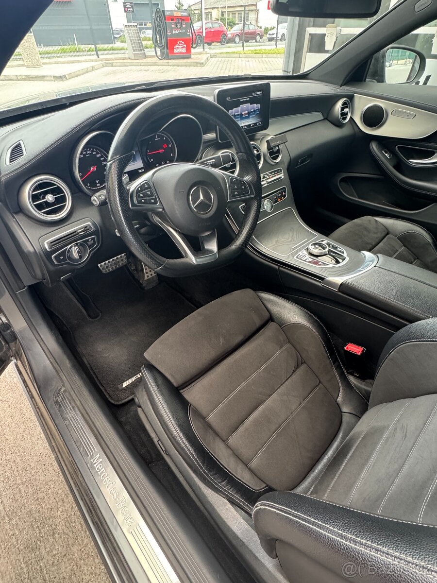 Mercedes-Benz Třídy C, Mercedes-Benz,220d, AMG line - 2