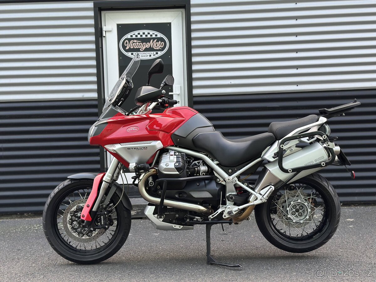 Moto Guzzi Stelvio 1200 - 2