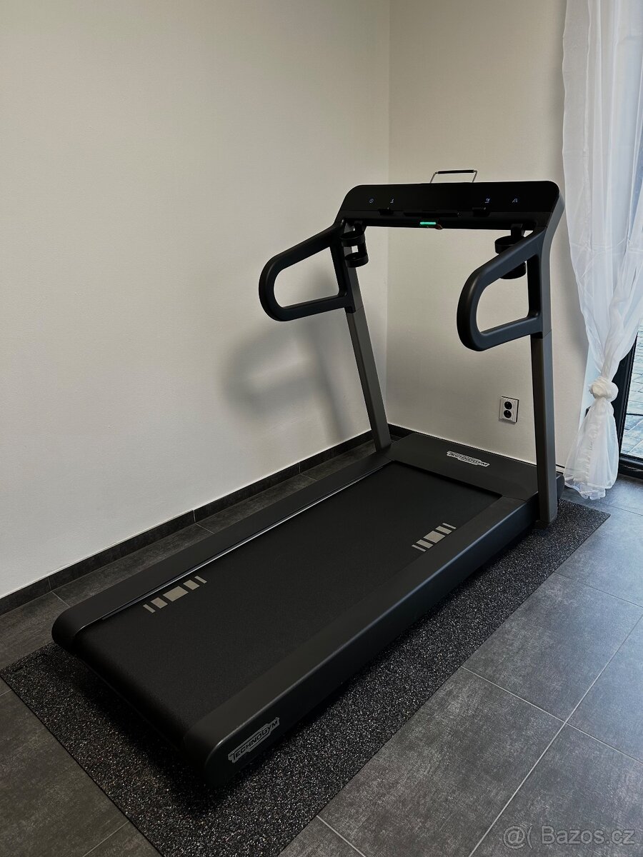 Prodám běžecký pás TECHNOGYM MYRUN - 2