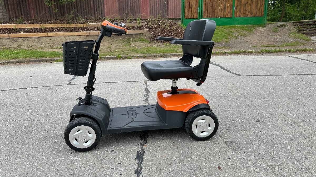 Malé elektrická čtyřkolka pro seniory - 2