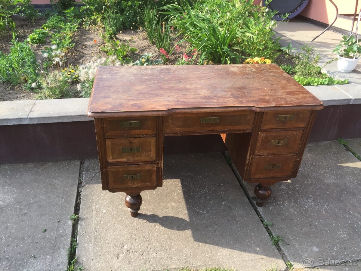 Starožitný psací stůl - 2