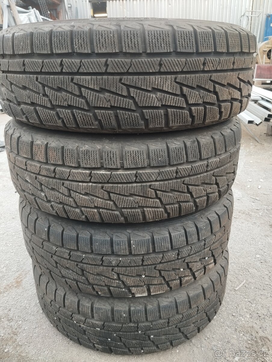 Alu Kola Nisan 215/60/R 17 - 2