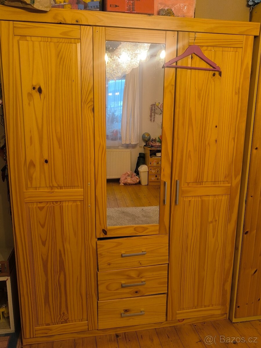 Šatní skříně - 2