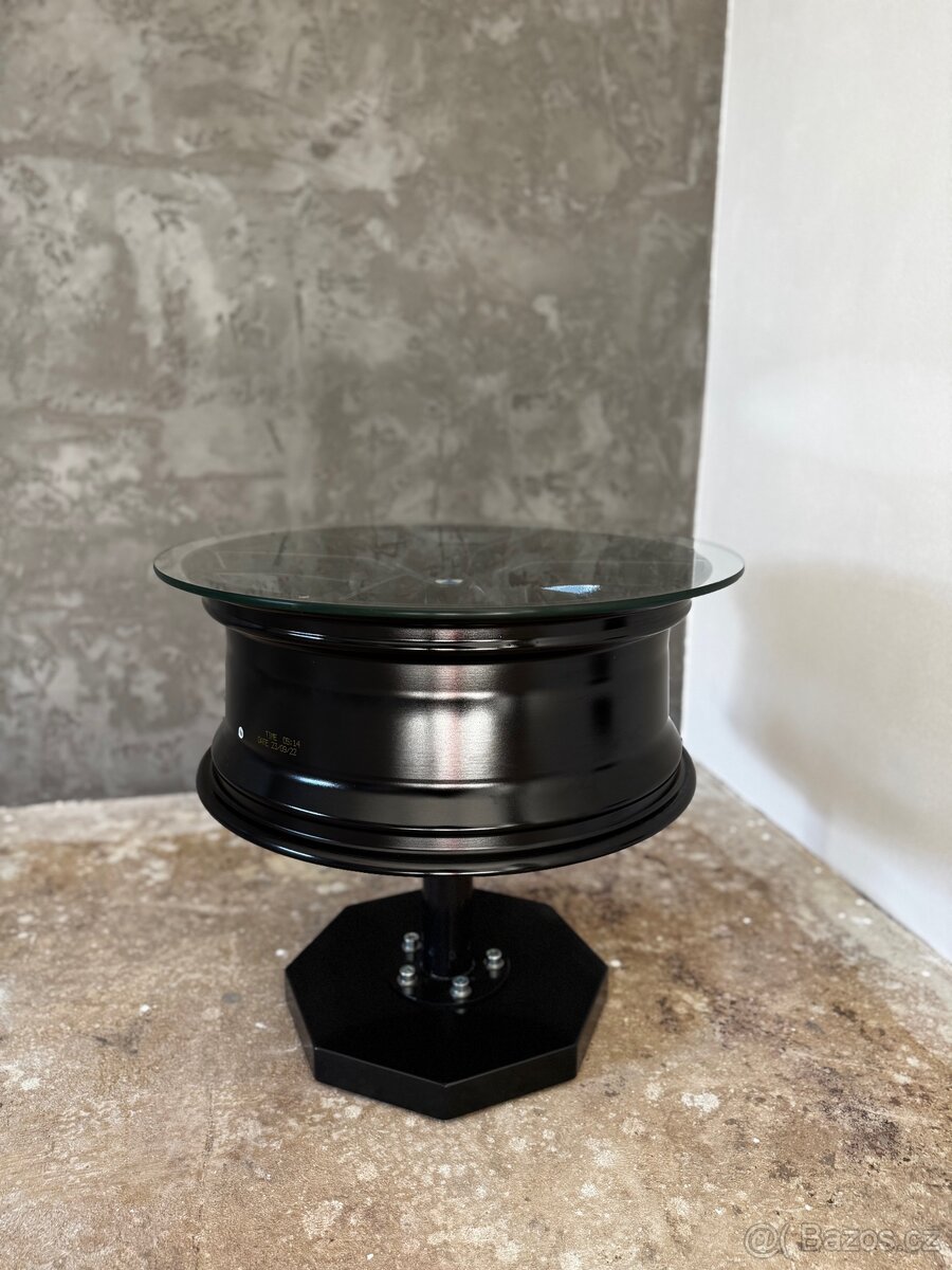 Konferenční stolek BMW do garáže - 2