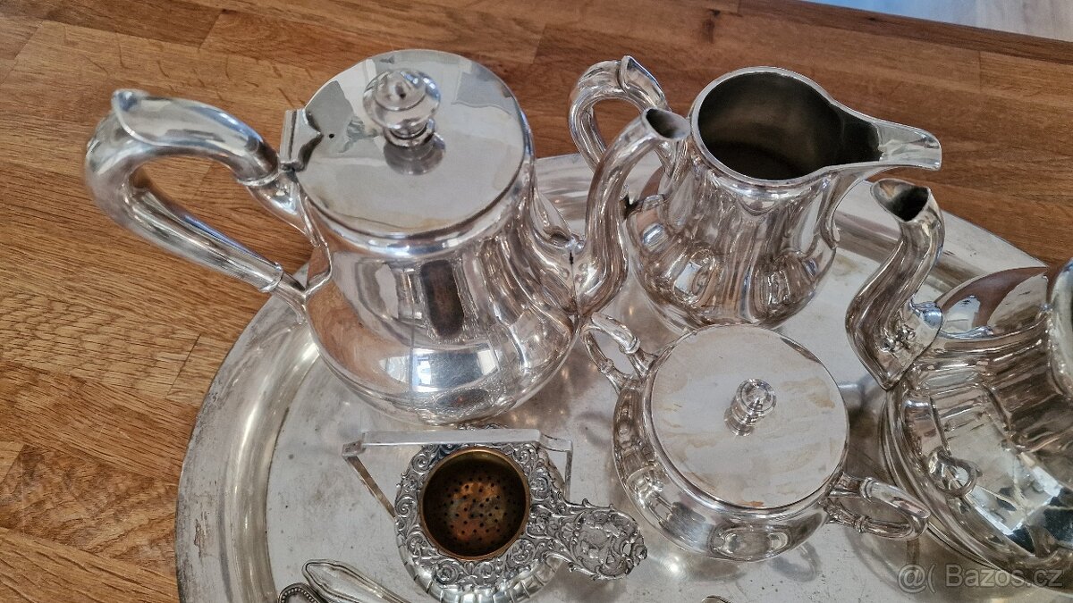 Krásný servis alpaca - 2