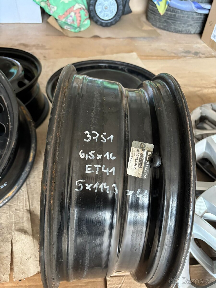 Prodám disky+poklice - 2