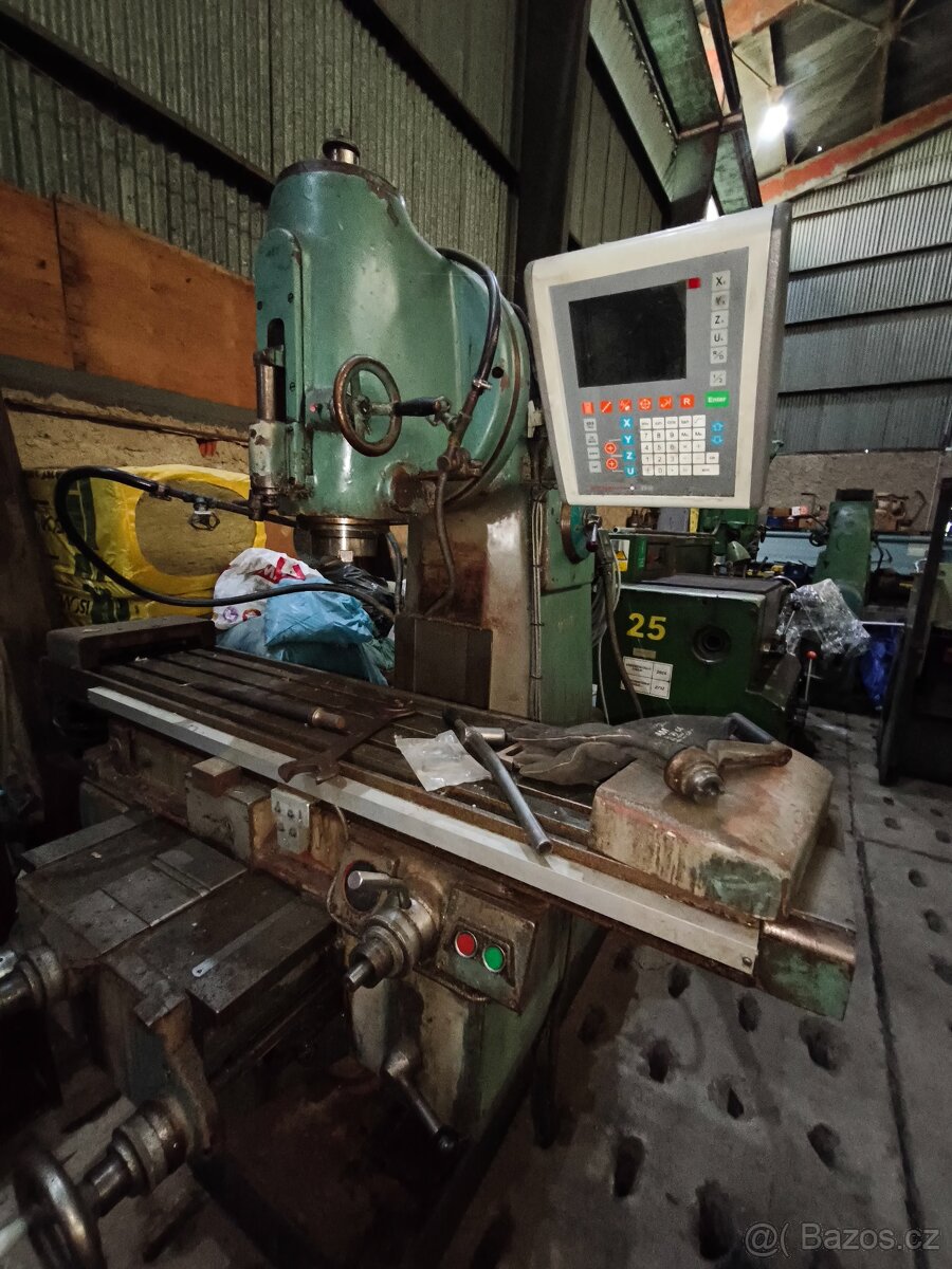 Frézka FA4V s Digitálním odměřováním - 2