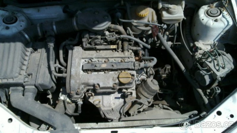 Motor Opel 1.0i 12V typ motoru X10XE, Z10XE - 2