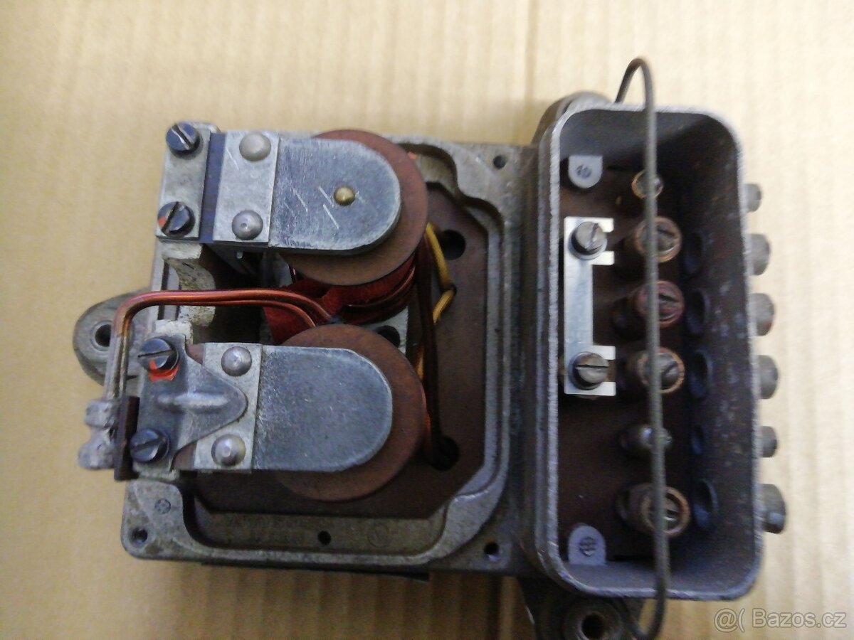 regulátor dynama pv3s - 2