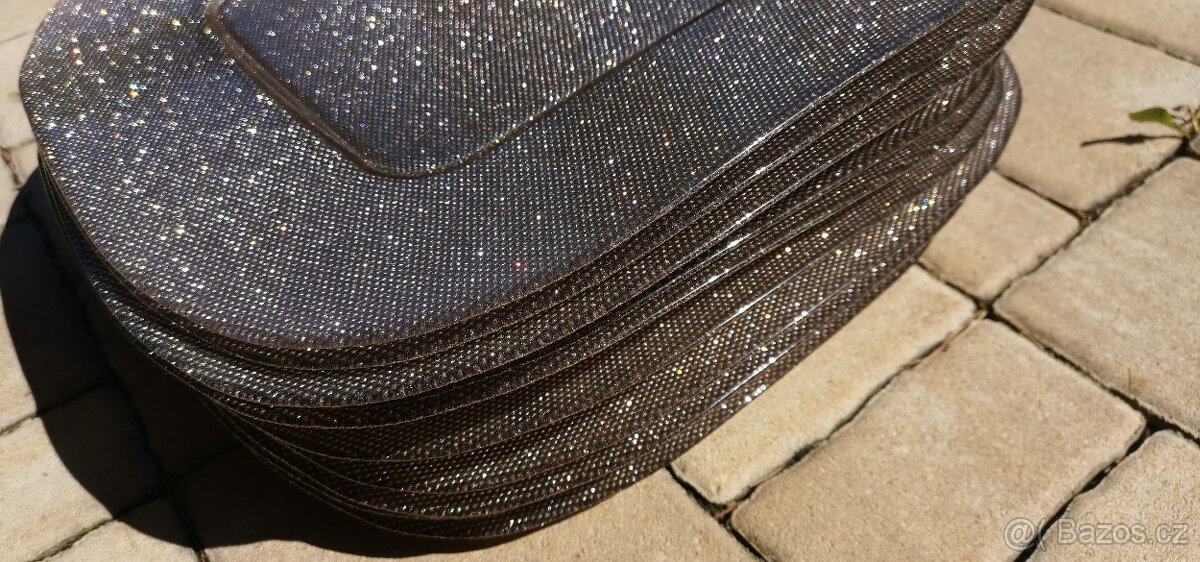 Elegantní sada skleněného nádobí - 2