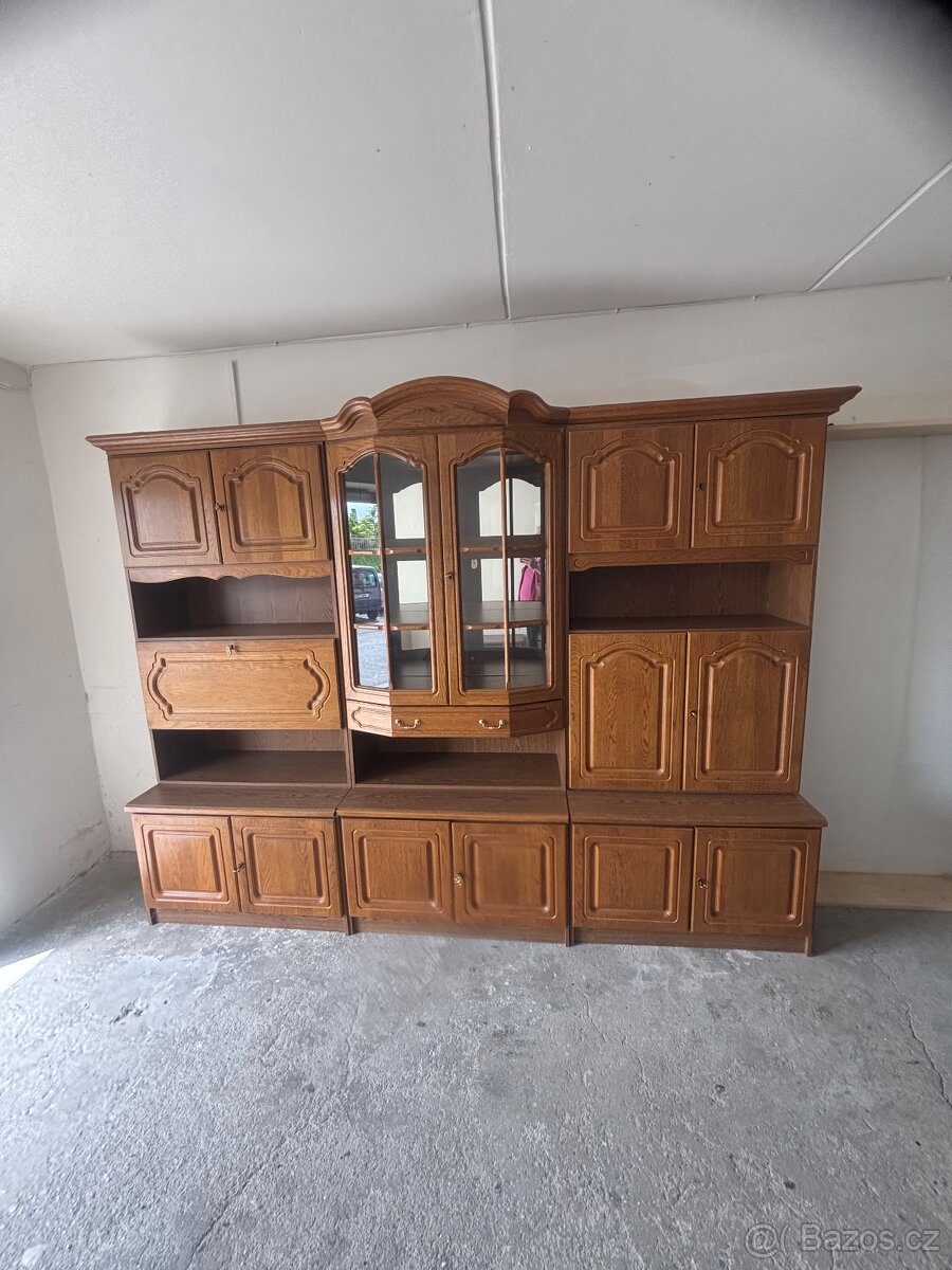 PRODÁM OBÝVACÍ STĚNU - 2