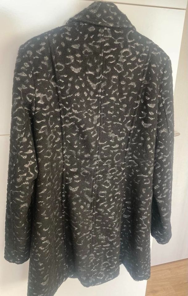 Kabátek dámský, velikost 40 - 2