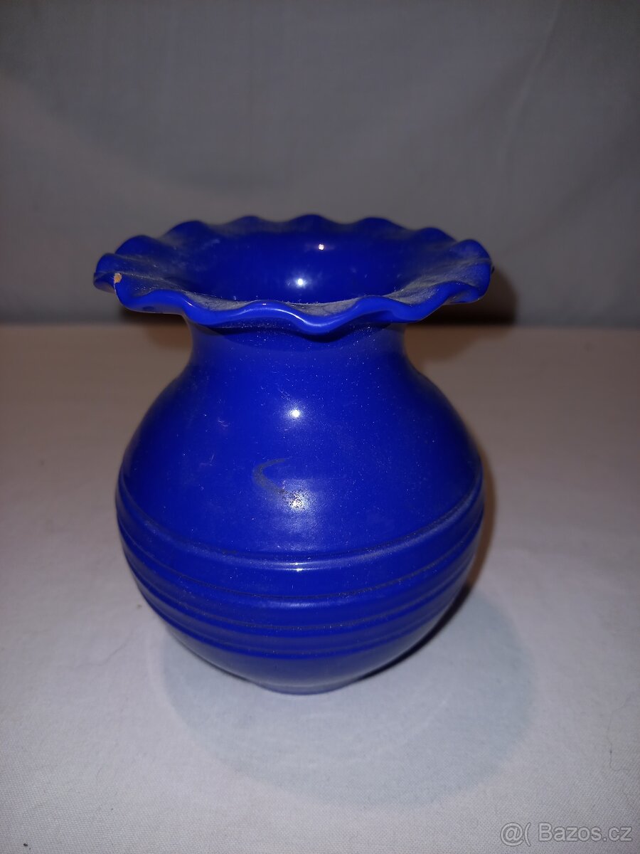 Porcelánová dekorační váza. - 2