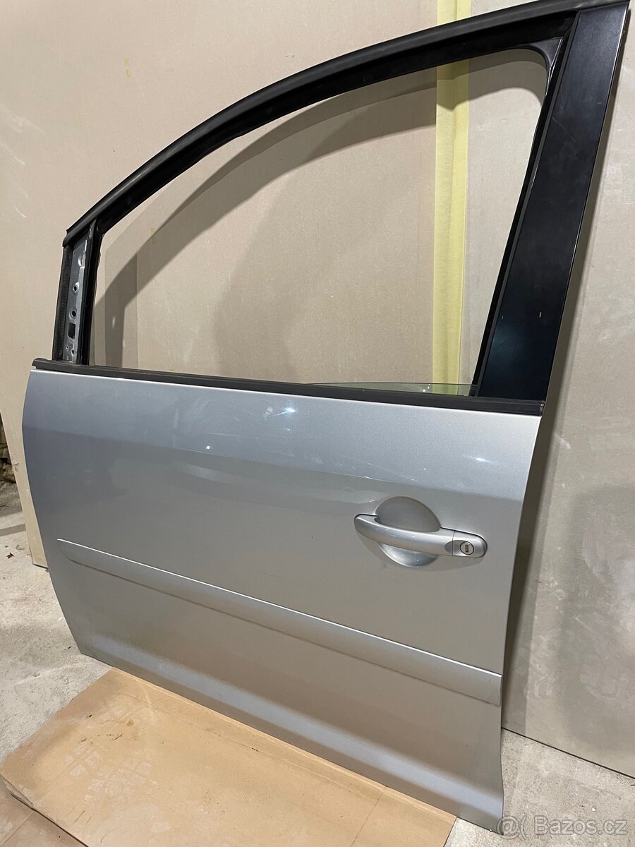 VW Touran 1T levé dveře - 2