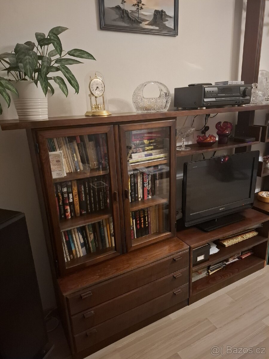 Obývací stěna - 2