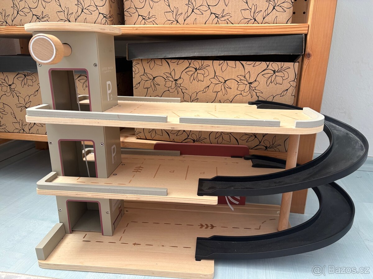 Dřevěná garáž - 2