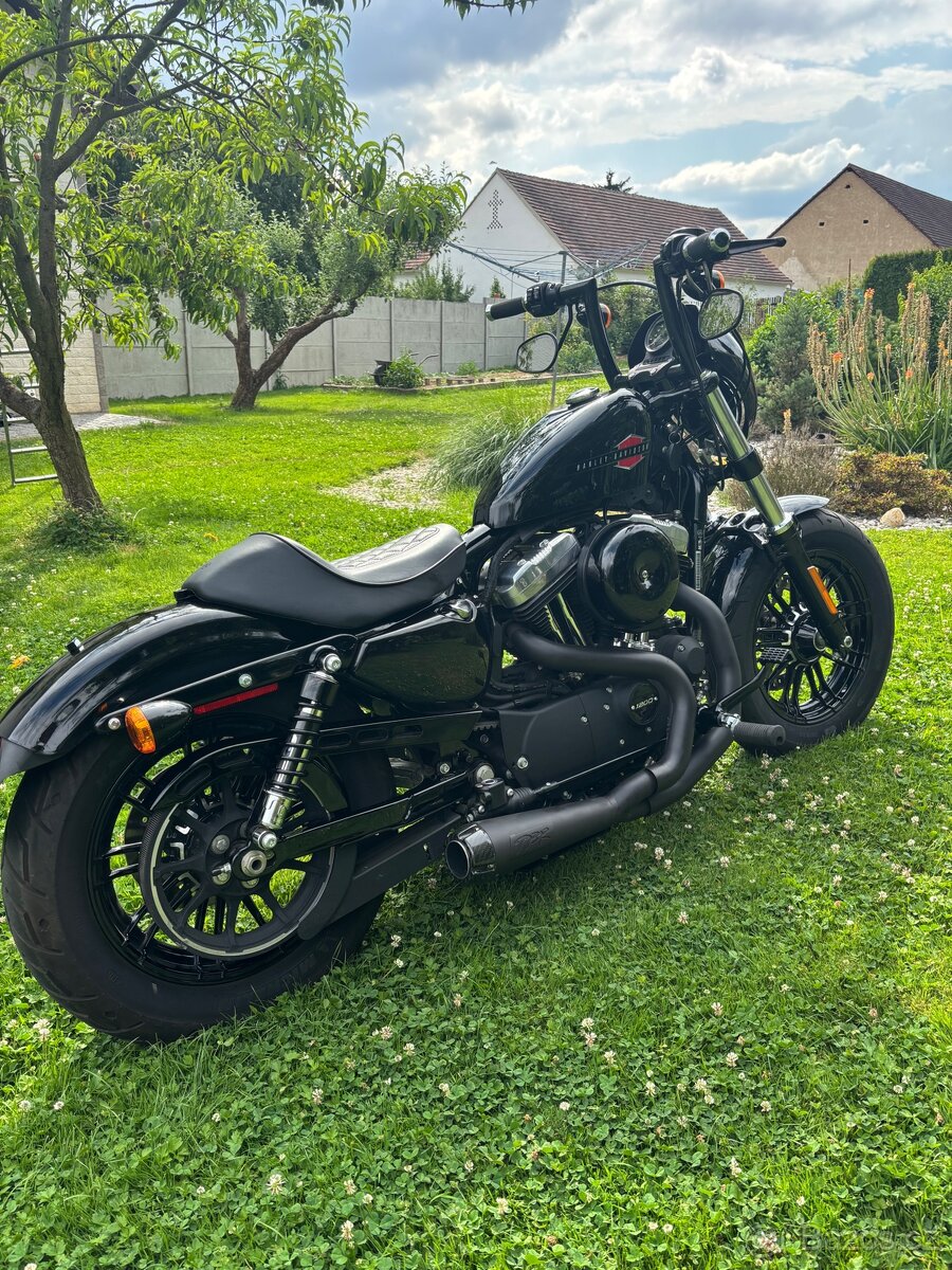 Harley Davidson Sportster 48 - 2