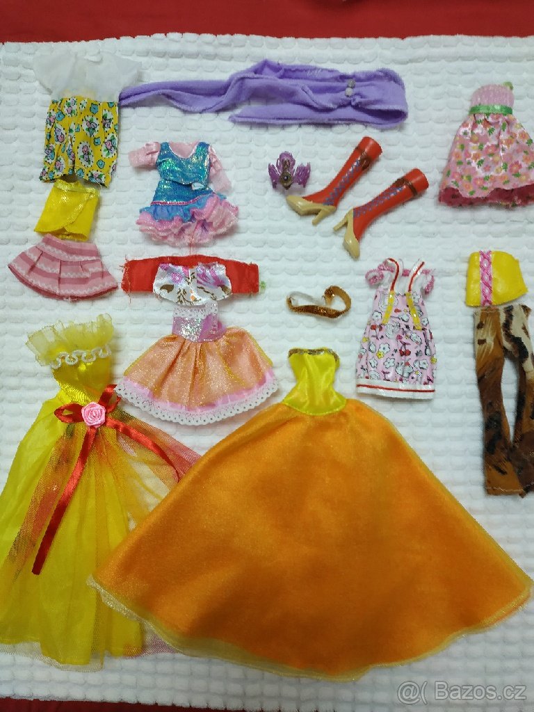 Panenky a oblečení - 2