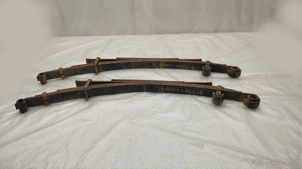 Toyota Hilux – Listová pera - 2