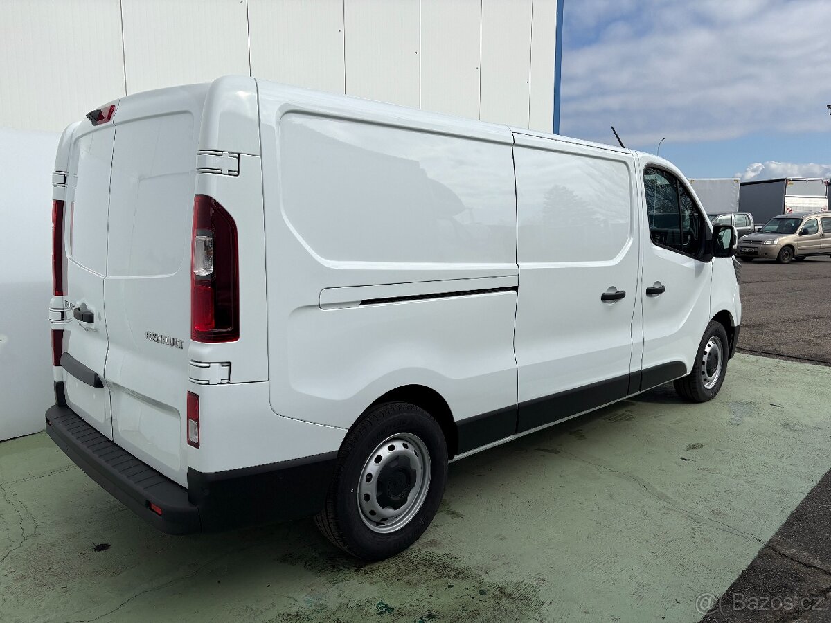 Renault Trafic 2.0dCi do 2,49t, Spaní, Topení - 2
