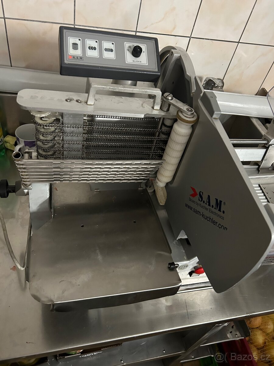 Nařezový stroj S.A.M. - 2