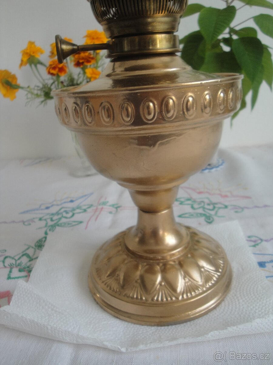 stará plechová petrolejka - 2