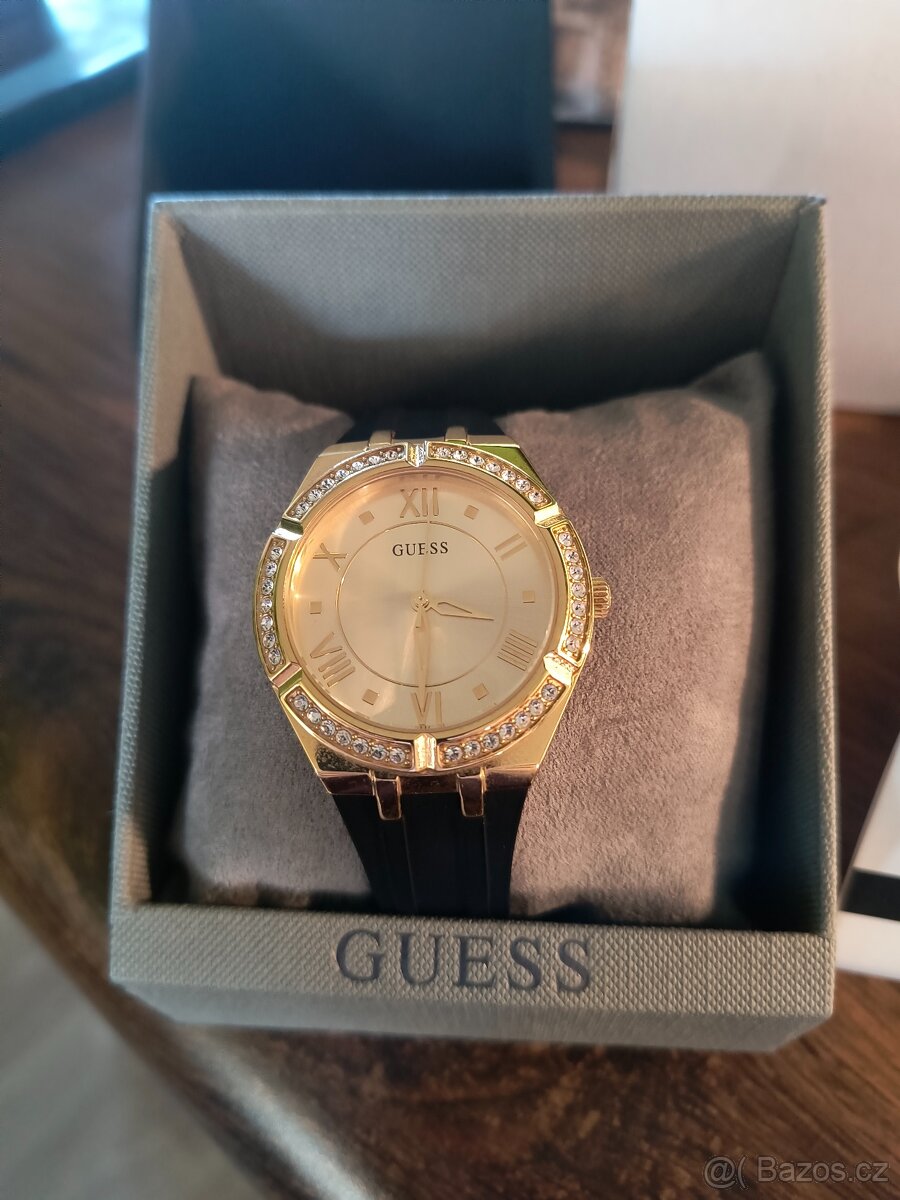 Dámské hodinky GUESS Cosmo GW0034L1 - málo používané - 2