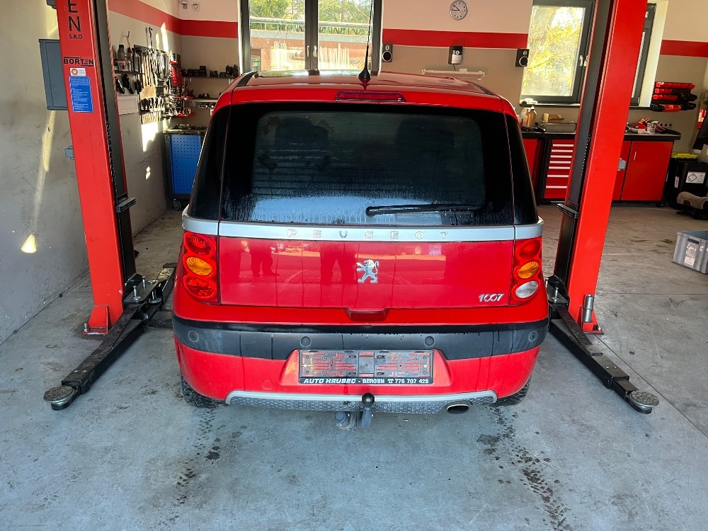 Peugeot 1007 - díly - 2