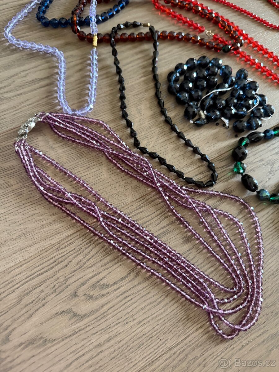 1100g ceskych sklenenych koralku - 2