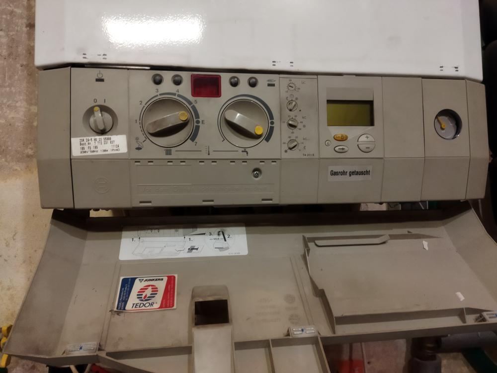 Plynový kotel Junkers Cerastar zsr 24 5 ae 23 - 2