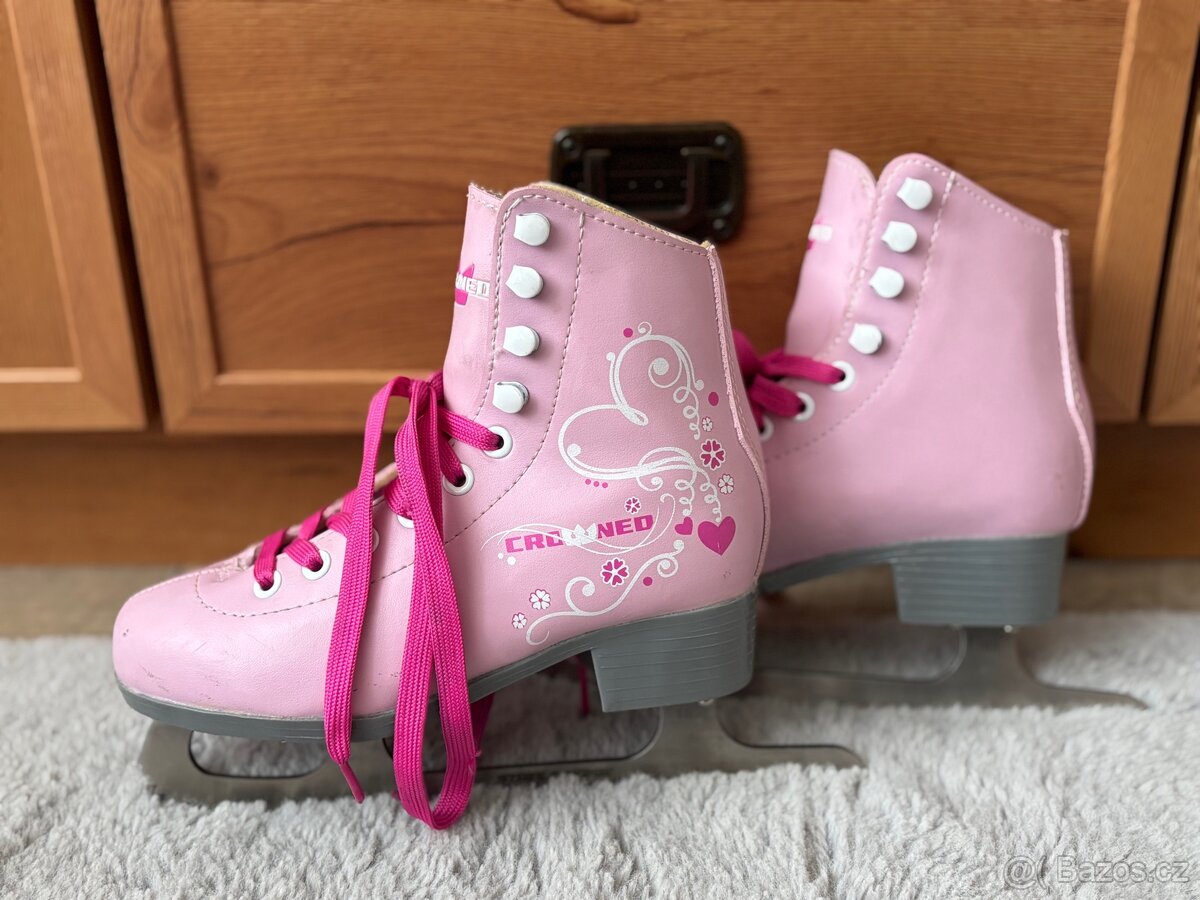 Dívčí brusle Crowned 32 - 2