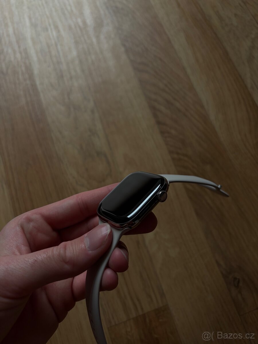 Apple Watch 10 46mm Titan + Safír + Cellular - 2