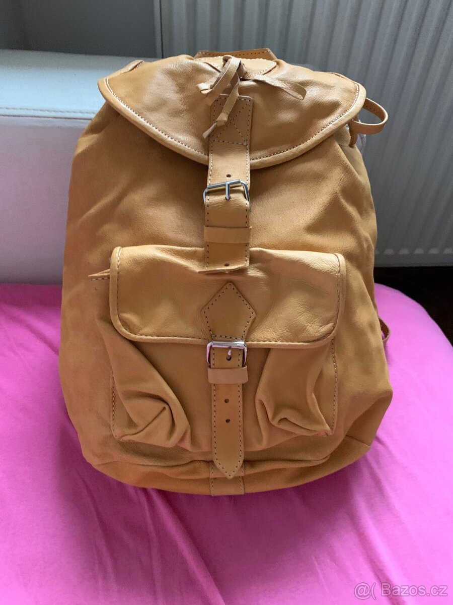 Nadherny kožený batoh novy - 2