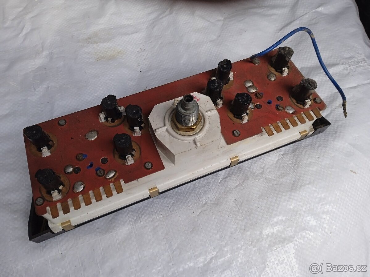 Budíky Škoda 100 - 2