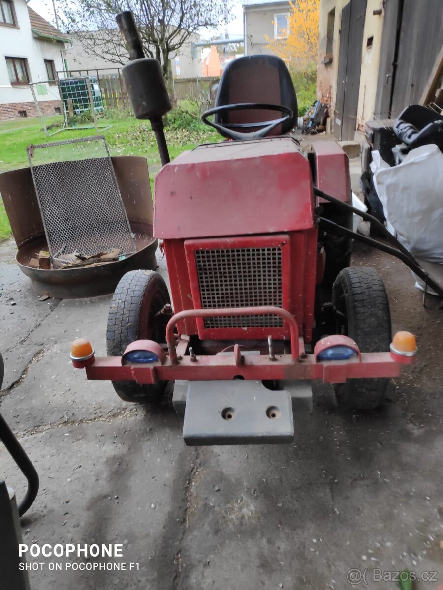 Prodám traktůrek - 2