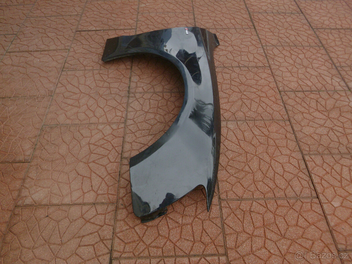 Audi A4 B8 / K8 orig přední pravý blatník - 2