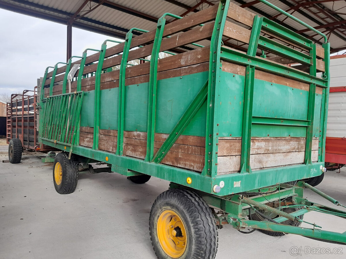 Přívěs traktorový přepravník zvířat BSS P53S - 2