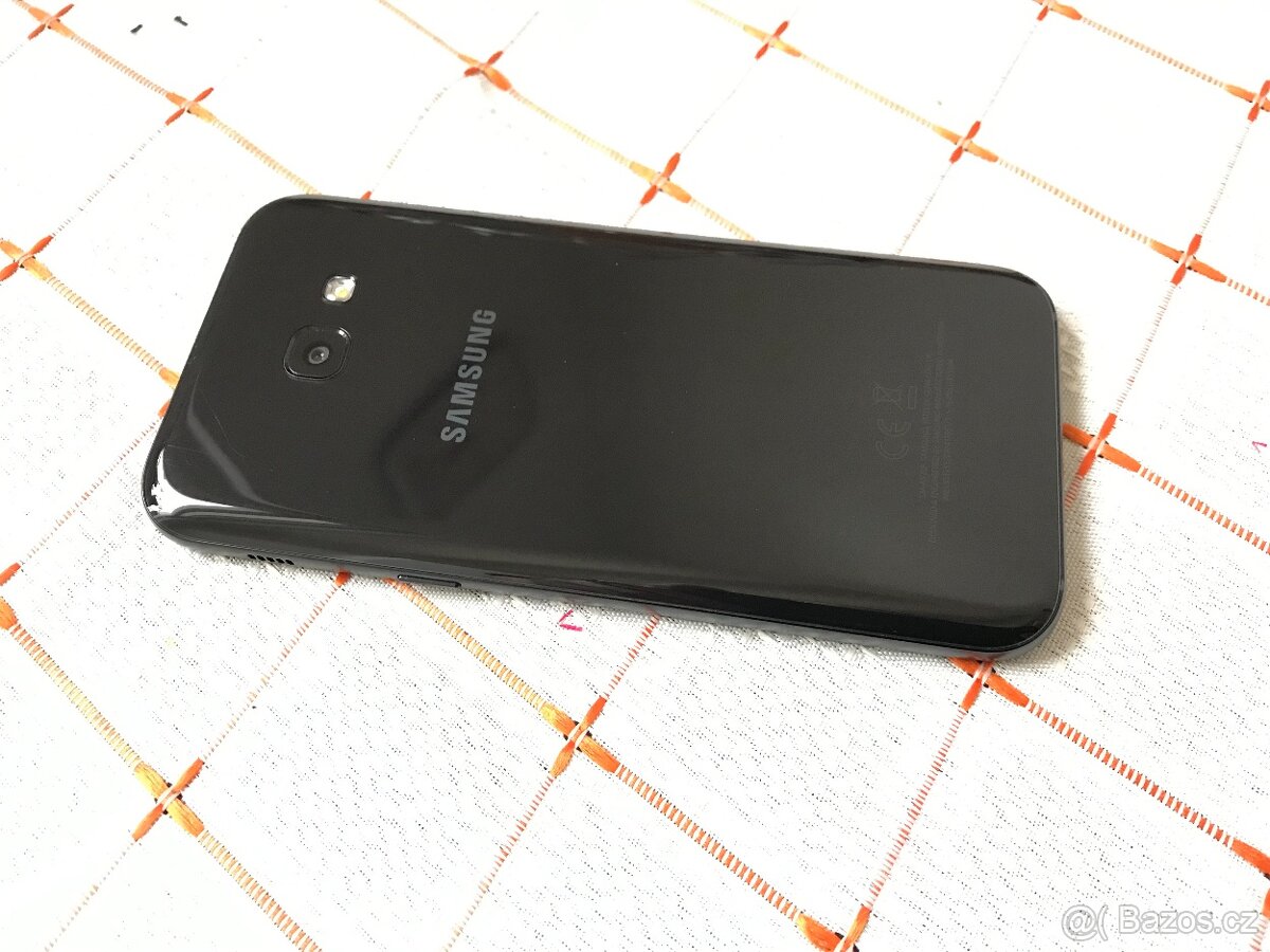 Samsung A5 2017 TOP STAV - 2
