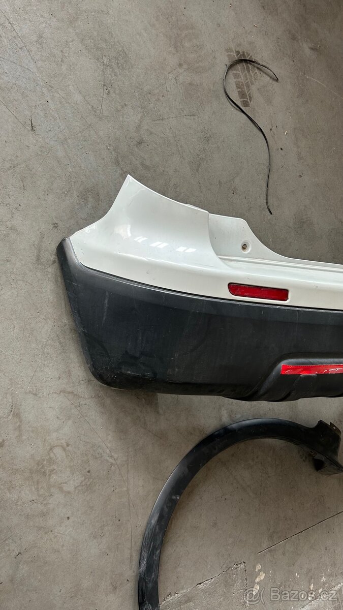 Fiat sedici zadní nárazník - 2