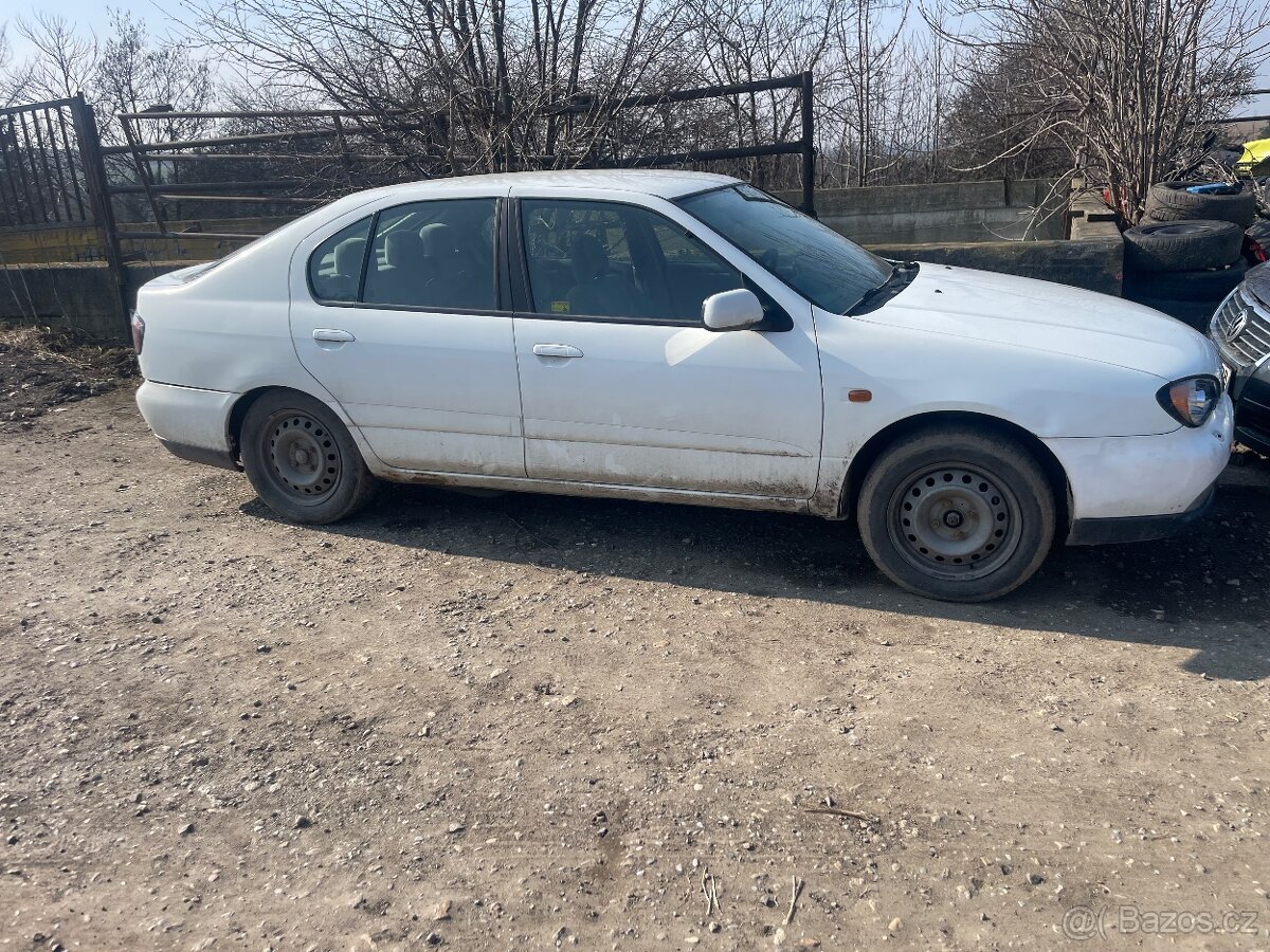 Nissan Primera 2.0i - 2