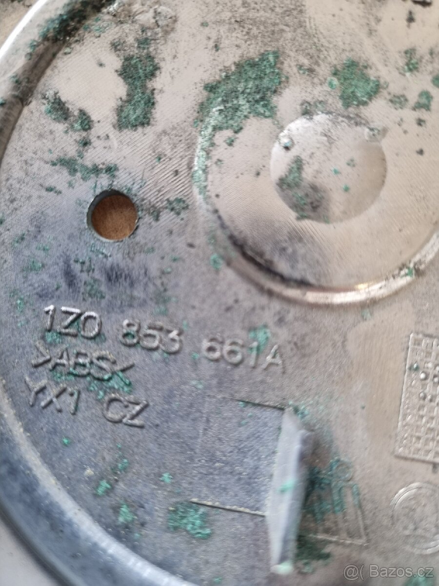 Škoda Octavia 2 , rámeček masky 1Z0853661A - 2