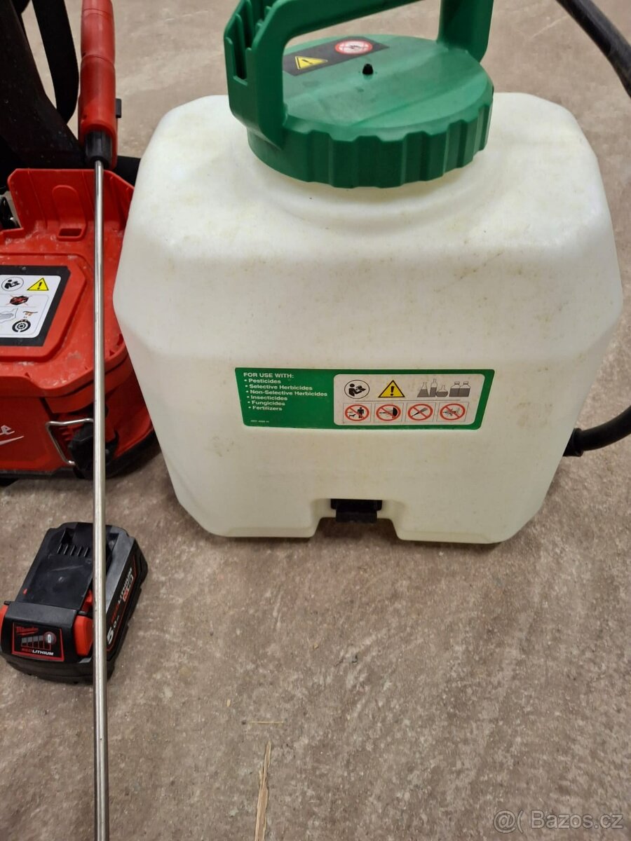 Zádový postřikovač Milwaukee M18BPFPH-0 - 2